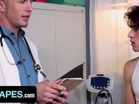 Doctor tapes - sexy athletic doctor jonah wheeler performs a sexual health check on his colleague
