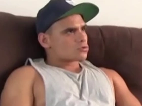 Tuvo que pagarle al mecanico con sexo y le dio durisimo
