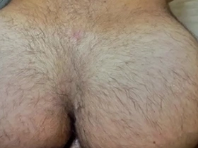 Loirinho comendo passivo do rabão grande e peludo! ( completo no red)