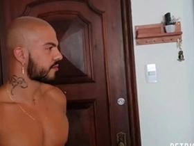 O primo chegou de viagem e foi de pau duro não resistir e transamos gostoso (@jhonramosof)