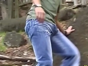 Barebacked amateur jizzed