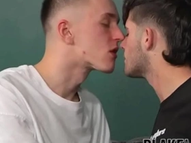 Hung and skinny tim gottfrid seduces twink malachi cooper