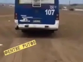 Espiando al chófer