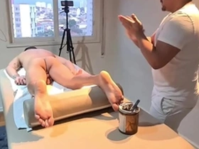 Massagista gostoso me deixou no tesão