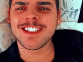 Novinho batendo ate gozar
