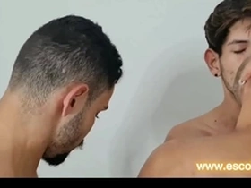 Meu namorado chamou um amigo para me fuder e eu levei duas picas no cu dupla penetração bareback kadu ventri guilhermedott e jottaé
