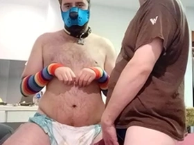 Bébé puppy femboy se fait défoncer le cul