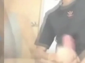 Amigo le come el pollon otra vez a su colega