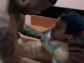 Enano se come verga grande