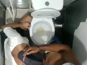 Gozo dentro mesmo e se reclamar mijo também