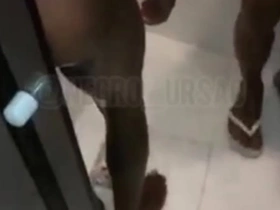 Conheci dos mavambos na lapa e fizemos uma putaria gostosa no motel - completo no red