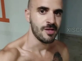 Walking around the building and i jerk off in the lift