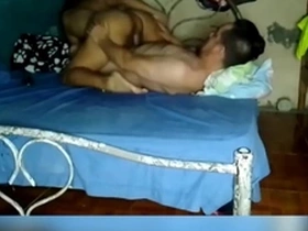 Me penetra con la tanga puesta